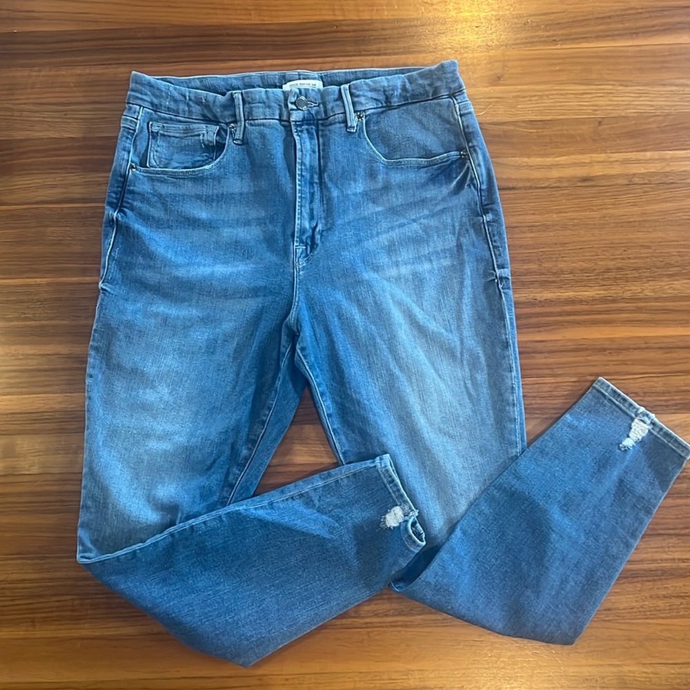EUC Good American Good Waist distressed Skinny Jean SZ 15/33